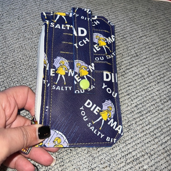 Salty wallet - Picture 1 of 9